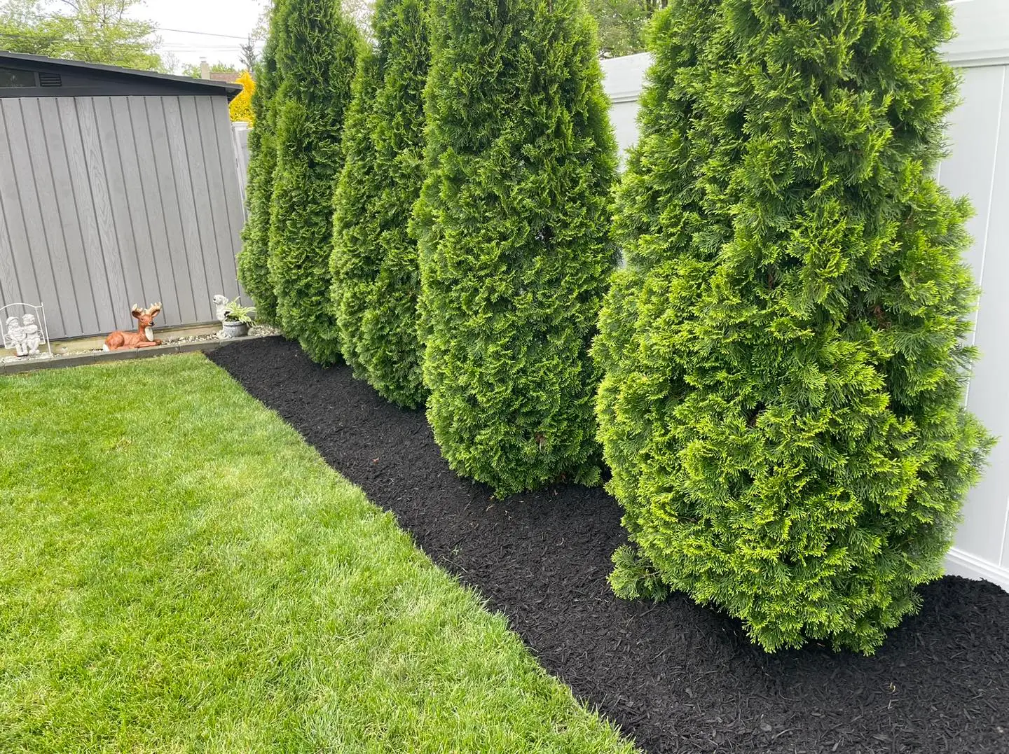 R&K Lawn Care Mulch Service